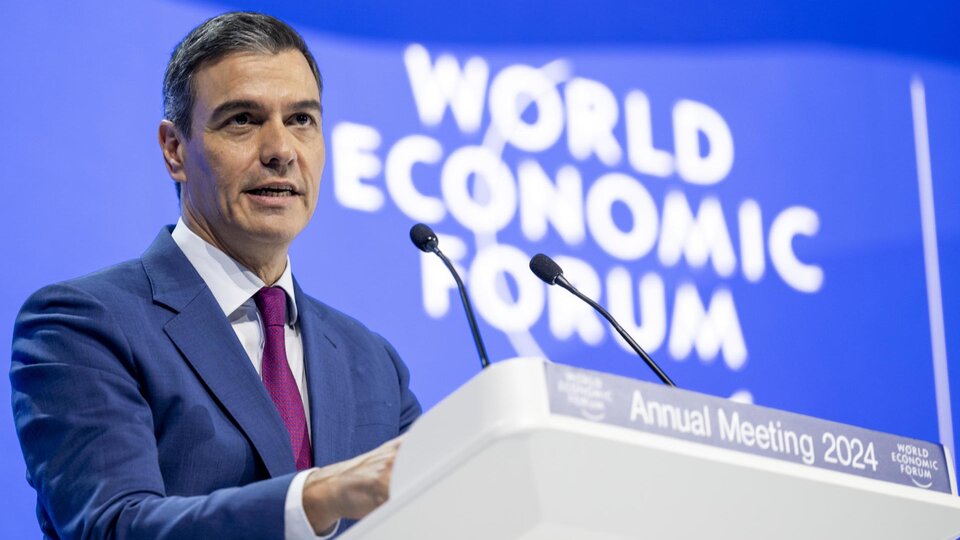 Pedro Sánchez in Davos: “Don't swallow the old neoliberal principles” |  The Spanish president's speech was the opposite of Miley's