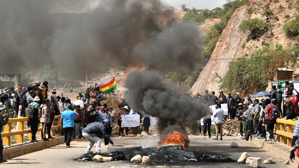 Bolivia: legisladores analizan un proyecto para llamar a elecciones judiciales | En medio de las protestas contra la inhabilitación del expresidente Evo Morales