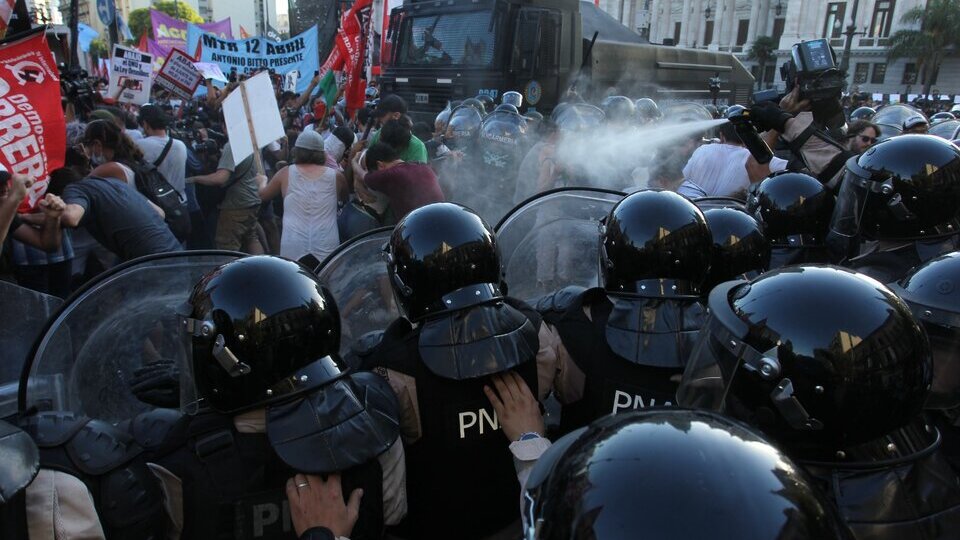 Protocolo antiprotestas: La Justicia citó a los funcionarios de Seguridad | Habrá una audiencia este miércoles en Comodoro Py