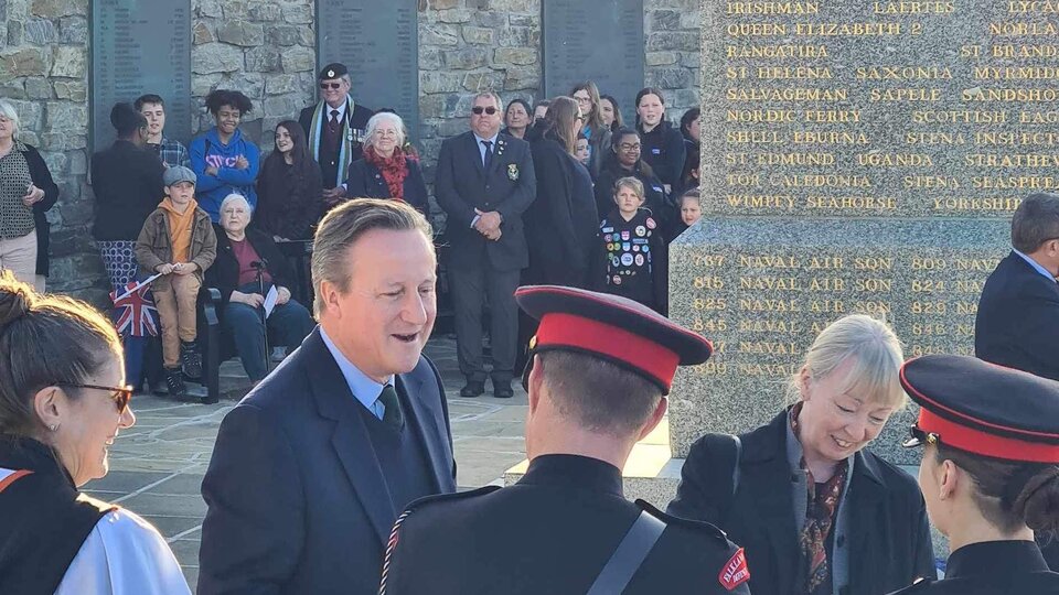 David Cameron en Malvinas: Voces de repudio y silencio del gobierno nacional