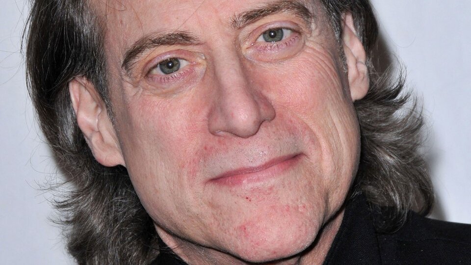 Remembering Richard Lewis: A Tribute to the Comedy Legend