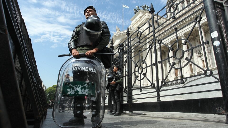 Apertura de sesiones: denuncian un “estado de sitio” dentro del Congreso | Villarruel y Menem dejan en manos de la Policía Federal la seguridad para el acto