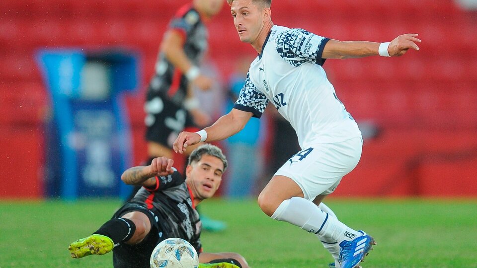 Independiente Draws 2-2 against Barracas Central in 2024 Professional League Cup Match