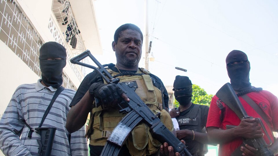 Die haitianische Regierung hat den Ausnahmezustand in Port-au-Prince um einen Monat verlängert  Eine Welle krimineller Gewalt in dem verarmten Karibikstaat