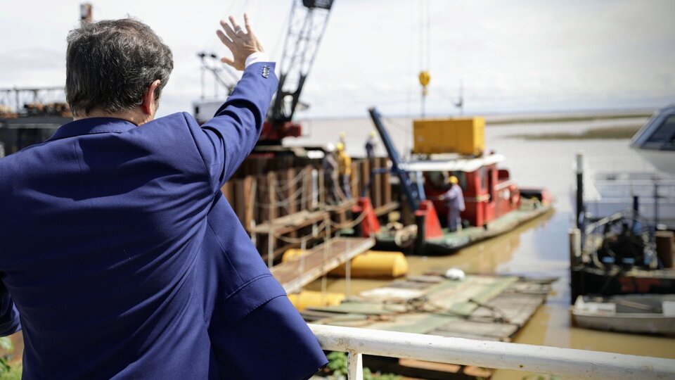 Obras En La Isla Martín García Kicillof Recorrió La Isla En El 210° Aniversario De Su 0755