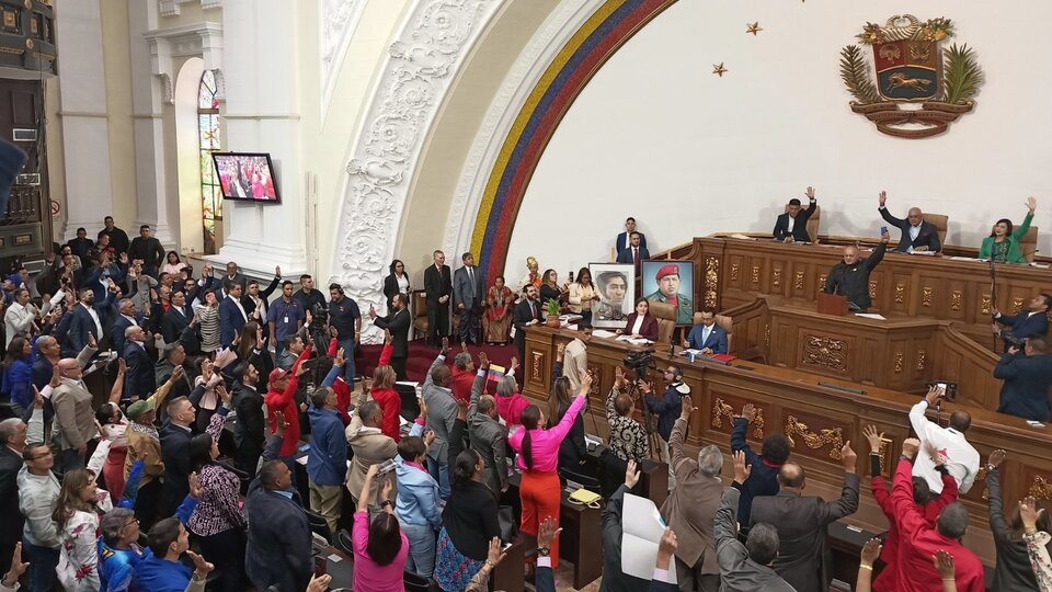 Venezuela aprobó la creación de un estado en el disputado Esequibo | Guyana repudió la decisión del Parlamento venezolano