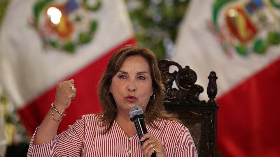 Dina Boluarte, “en rebeldia” según la justicia | La presidenta de Perú se negó a recibir a la fiscalía que la investiga
