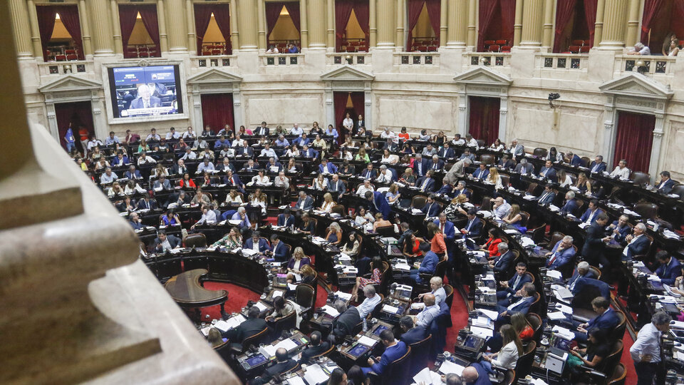 Los gremios docentes se acercan al número para reponer el Fondo de Incentivo en el Congreso | Un trabajo de hormiga para construir consensos que choca con los sectores dialoguistas