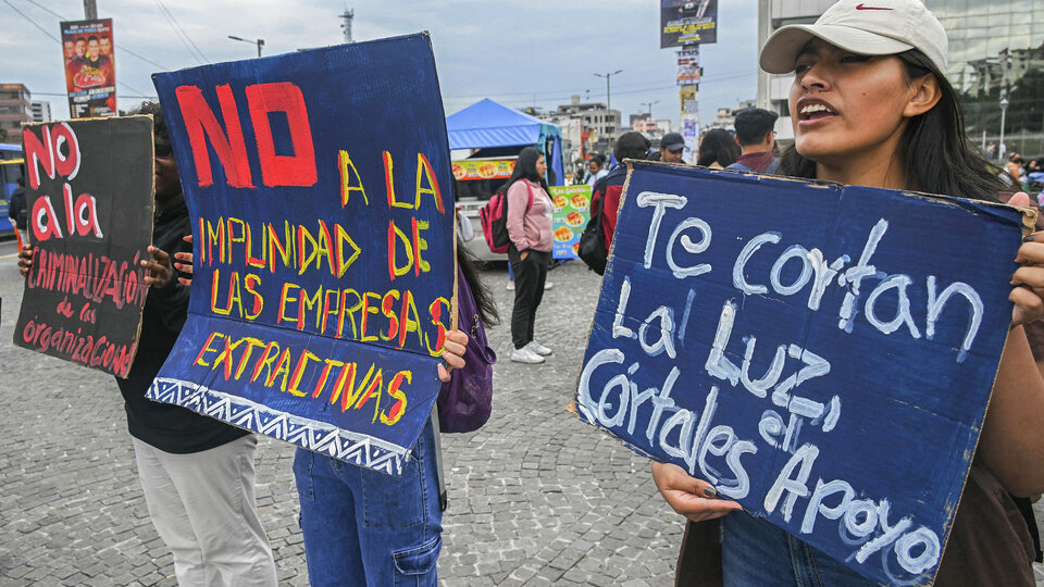 Ecuador se quedó sin electricidad | El gobierno ordenó suspender dos días las labores públicas y privadas