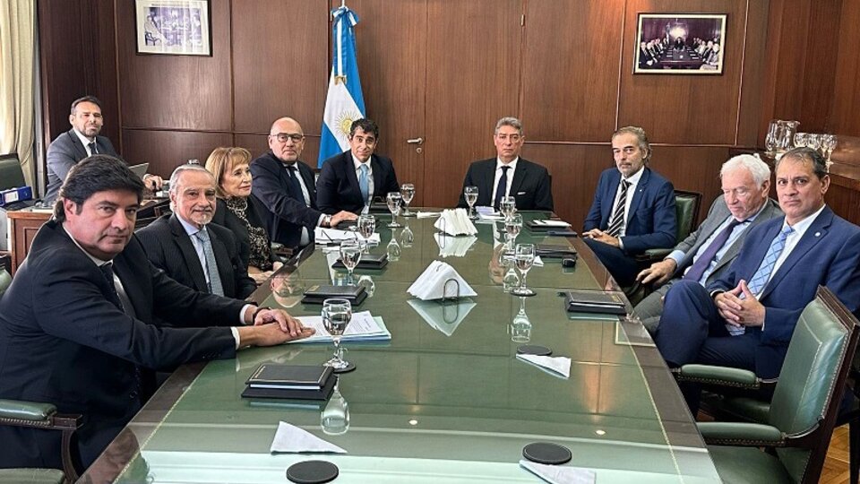 El presidente de la Corte se reunió con los jueces de Casación | Horacio Rosatti se mostró en Comodoro Py