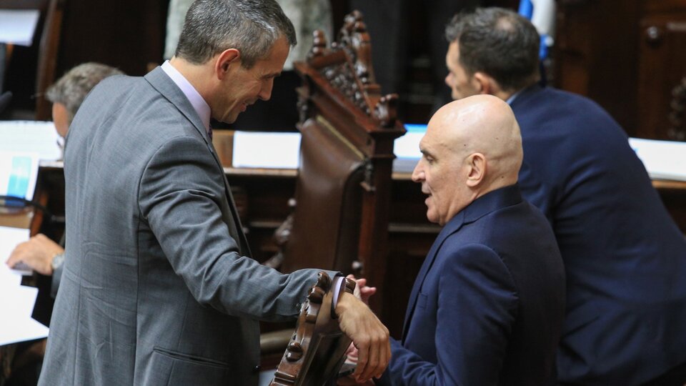 Con muchos volantazos, la ley ómnibus regresa al recinto de Diputados | El oficialismo se prepara para aprobar la nueva versión del proyecto