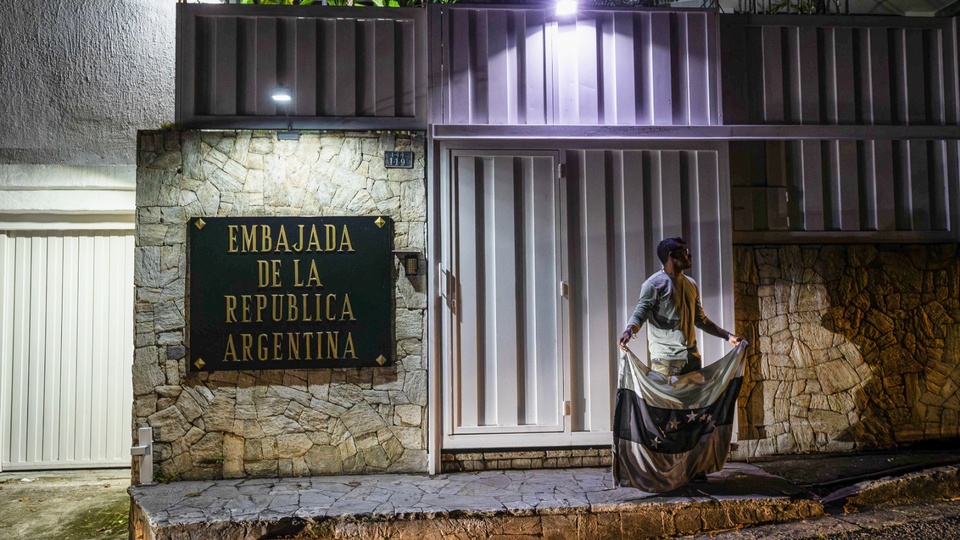 La embajada argentina en Caracas, otro foco de tensión