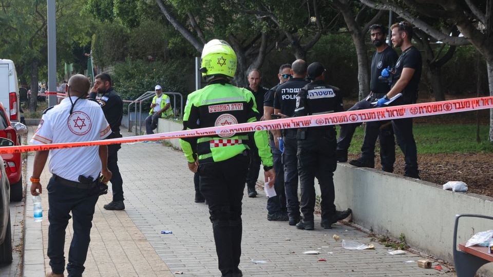 Dos muertos y dos heridos en un ataque a puñaladas en las afueras de Tel Aviv