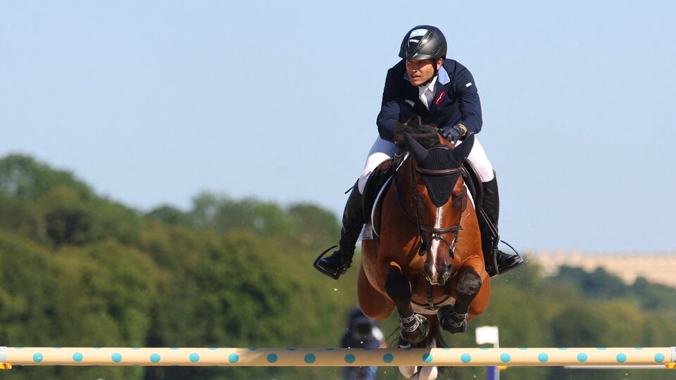 José María Larocca, much more than a rider in the Olympic Games final | About to go for a medal in equestrianism, he put money out of his own pocket to finance other Argentine athletes