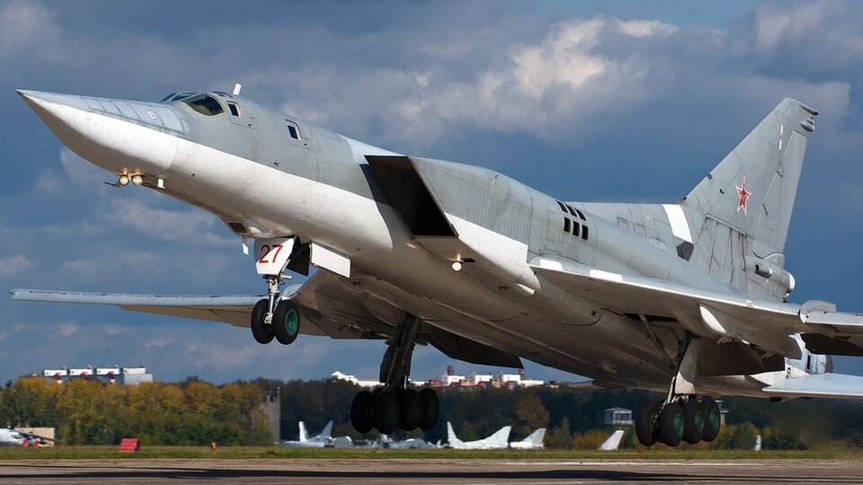 Rusia: un avión supersónico nuclear de la Fuerza Aérea se estrelló en Siberia 