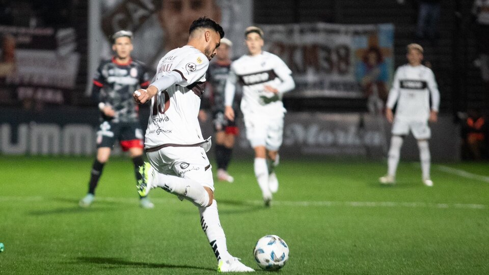 Professional League: gigantic zero between Platense and Barracas Central | In Vicente López