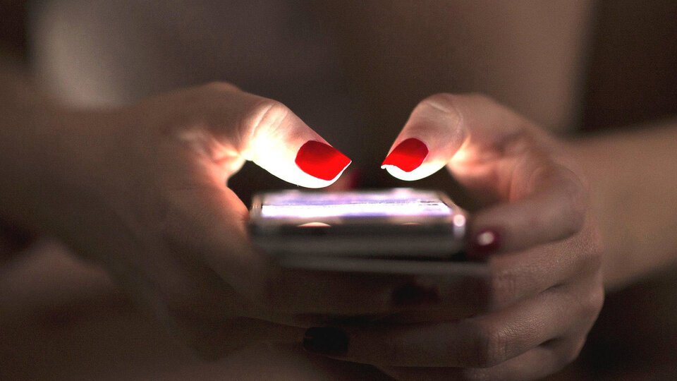 Seis de cada diez mujeres reciben mensajes digitales sexuales y misóginos