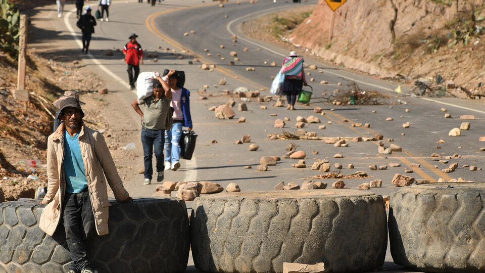 Bolivia: Sieges intensify to protect Evo Morales | Supporters of the former president are focusing protests in the city of Cochabamba