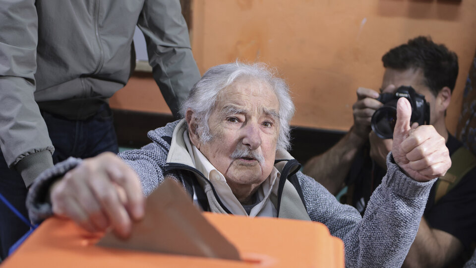 Elecciones, represión y crisis: los hechos más destacados de 2024 en  América Latina | El Frente Amplio volvió al poder en Uruguay y México tiene  por primera vez una presidenta mujer | Página|12