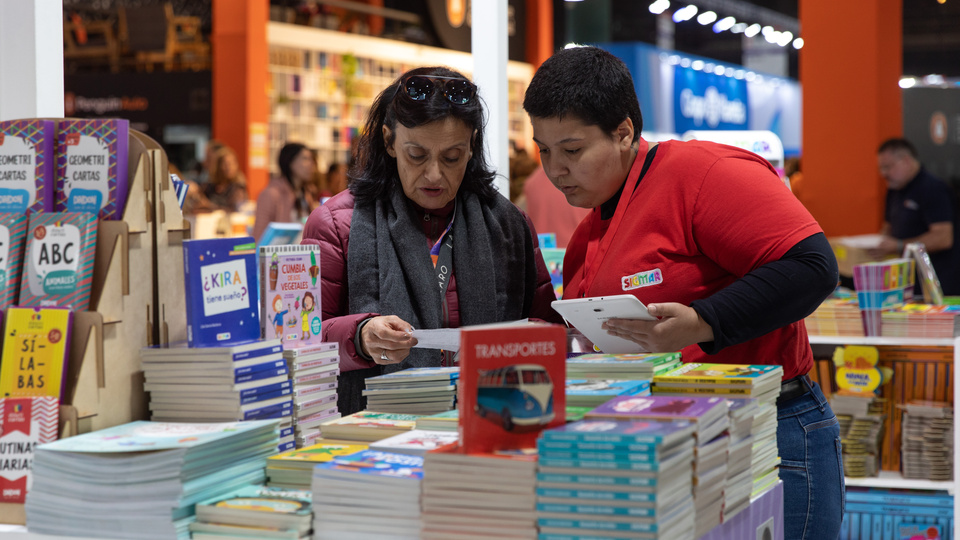 Los bibliotecarios del país llegan a la Feria del Libro