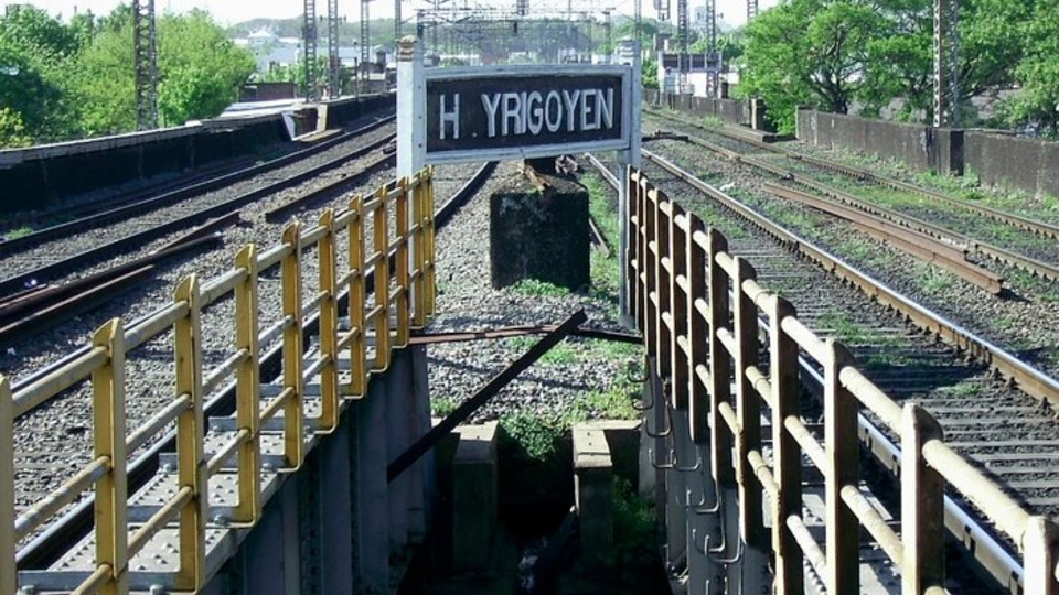 La estación Yrigoyen cumplió un año y medio cerrada