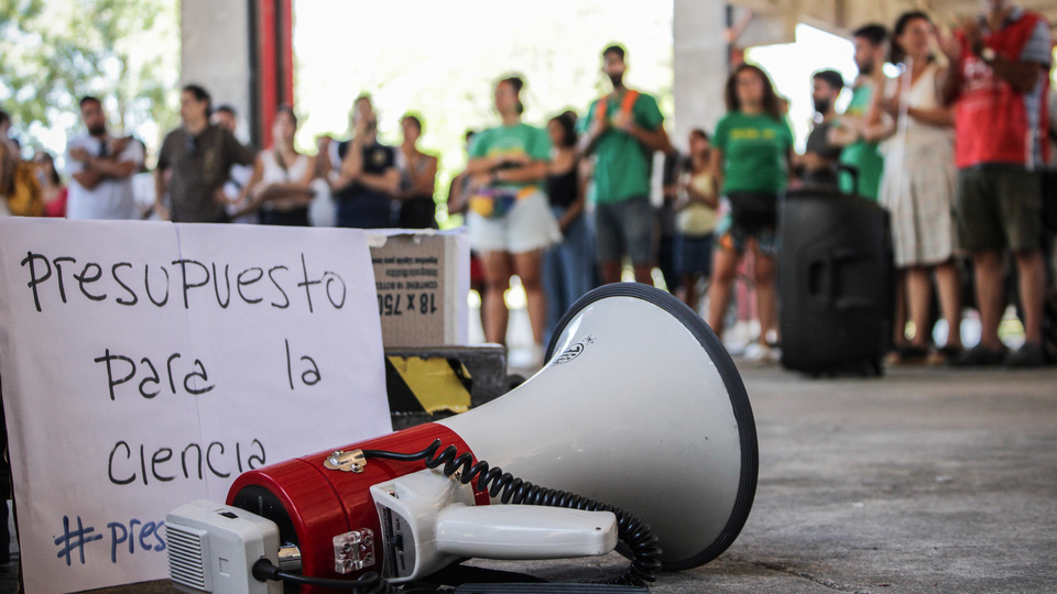 Roberto Salvarezza: "El objetivo es dejar al país inerme frente a la tecnología extranjera"