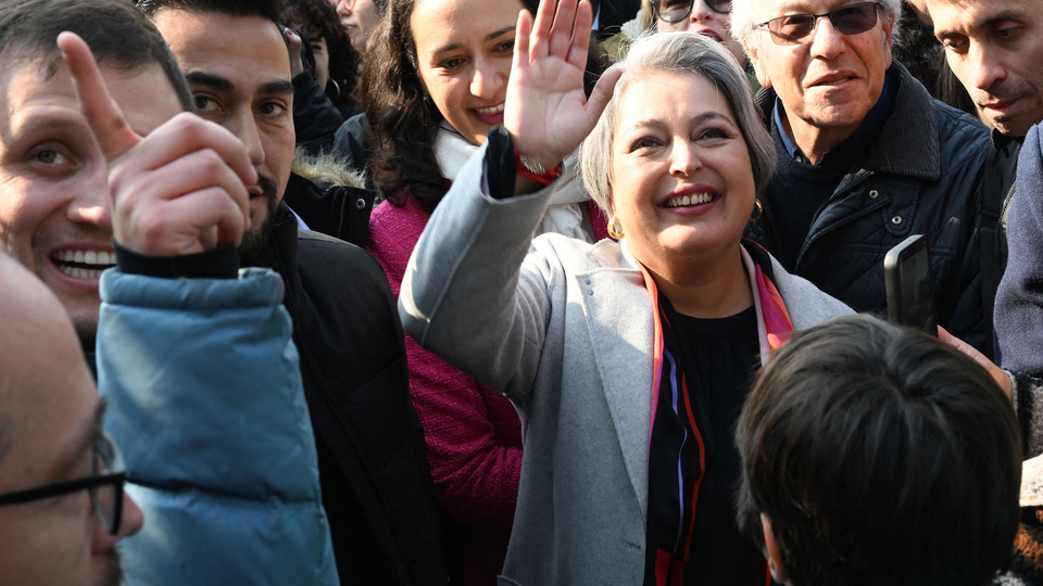 Jeannette Jara, dirigente comunista, ganó las internas de la izquierda
