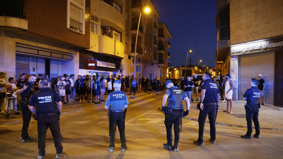España: La ultraderecha desató una "cacería de inmigrantes" en Torre Pacheco