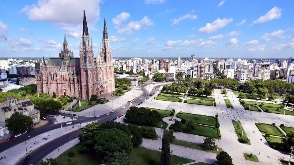 La Plata se Ilumina: Cultura, Espectáculos y Diversión para Todas las Edades en las Vacaciones de Invierno