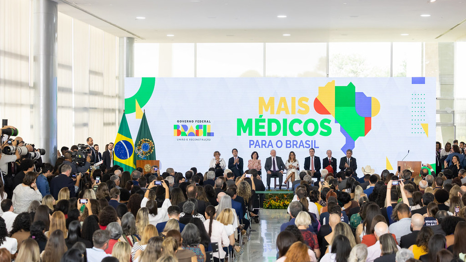 Brasil Respalda su Programa de Salud con Cuba: Defensa Firme ante Presiones de Trump