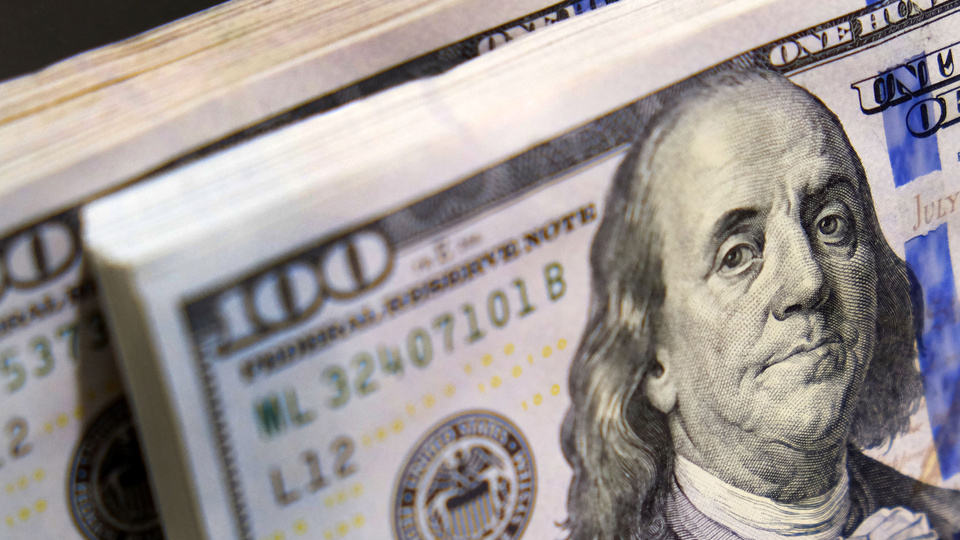 ブルーダラー、今日のドル：2025年8月15日金曜日にいくら取引していますか|購入と販売のためのドルの価格