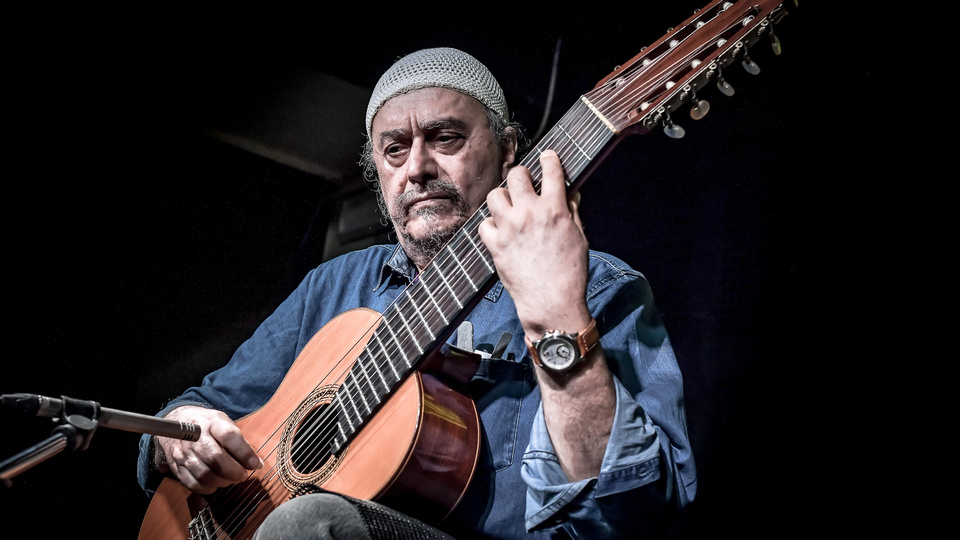 Egberto Gismonti: Concert at Colosseum Theater – Biography & Quotes
