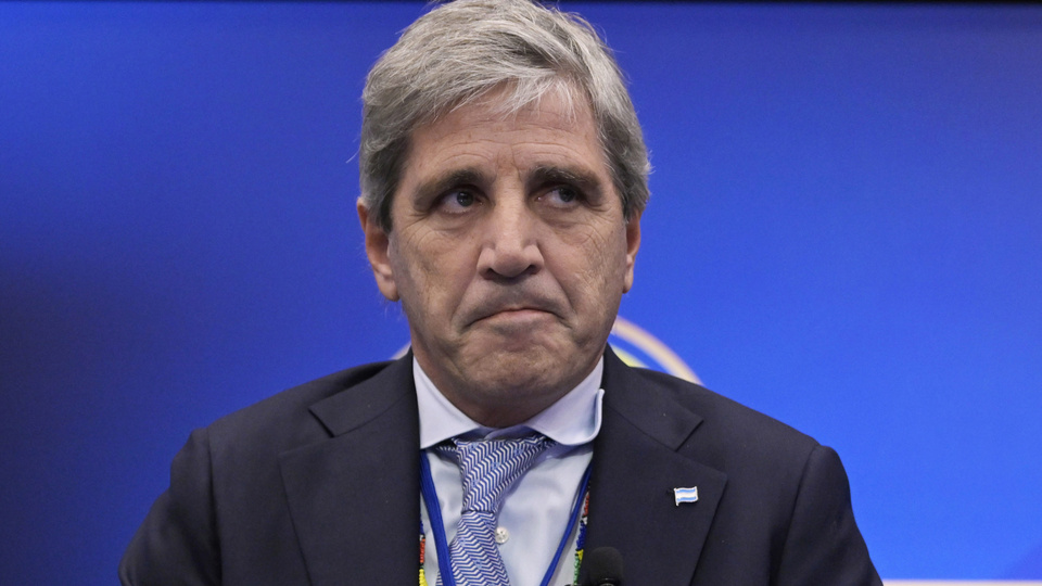 Caputo Engages Investors in NYC, Unveils Plans for Bond Buybacks and Reserves