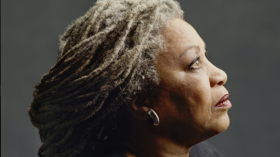 https://images.pagina12.com.ar/styles/focal_16_9_960x540/public/media/articles/10177/1997-toni-morrison-ctimothy-greenfield-sanders-e1559142467974.jpg?itok=dmtFsvTc