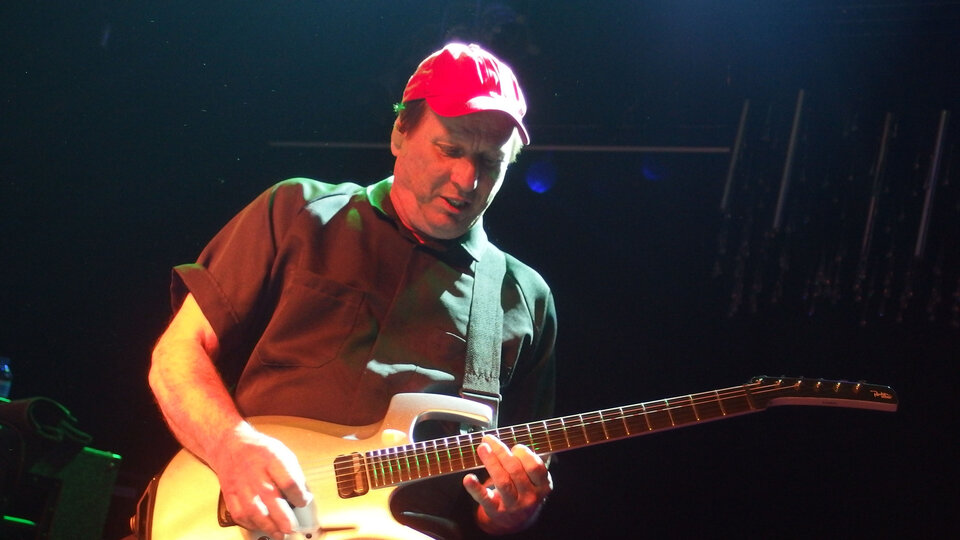 King Crimson sin Adrian Belew, Adrian Belew sin King Crimson