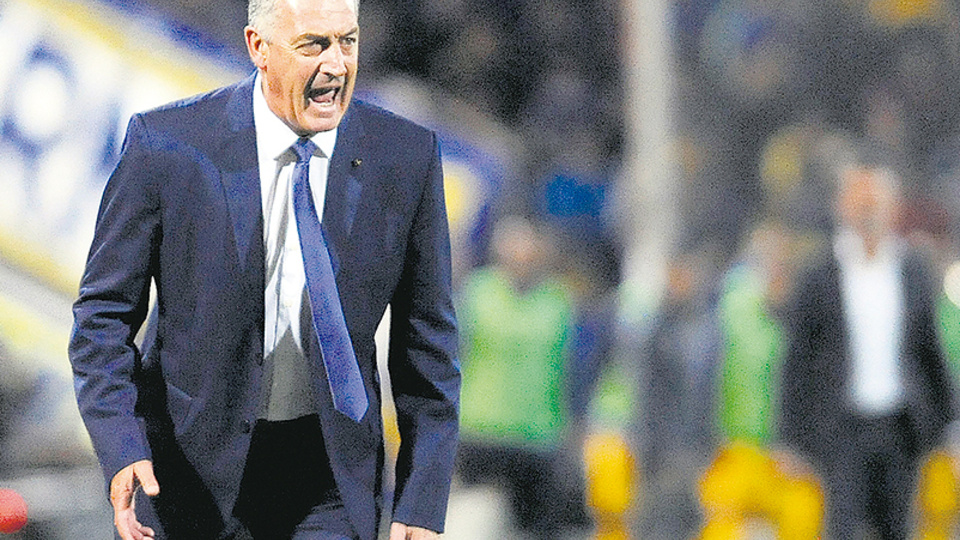 Superliga: Por un acto de Macri, Boca y River jugarán el viernes 18