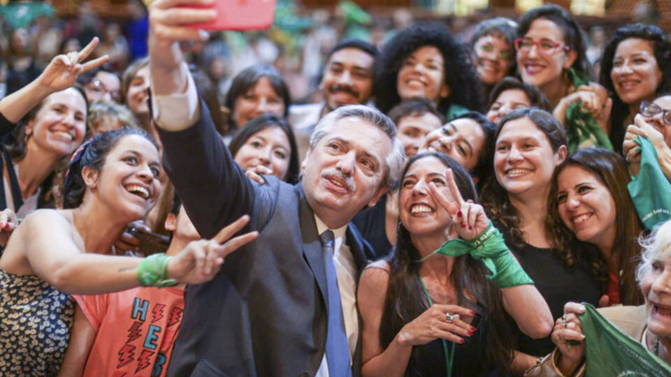 "La ley de legalización del aborto debería salir"