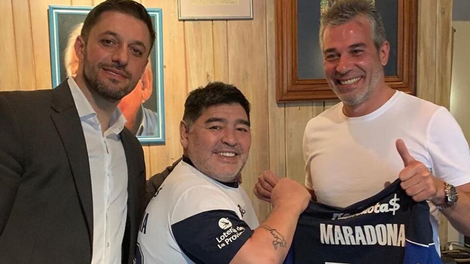 La continuidad de Maradona en Gimnasia, en juego por las elecciones