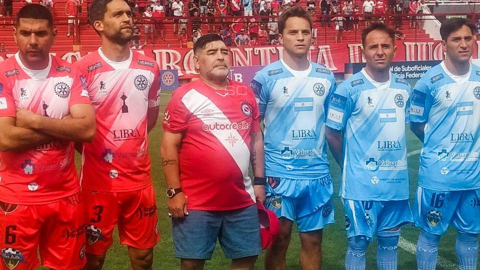 Gimnasia cuenta votos: se definen su presidente y la continuidad de Maradona