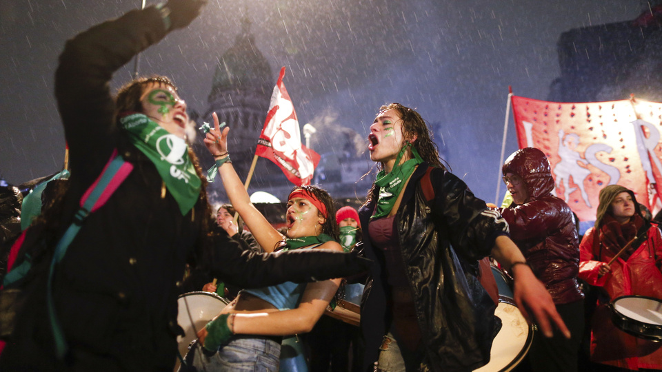 La ola verde en la mirada de la fotógrafa Natacha Pisarenko. 