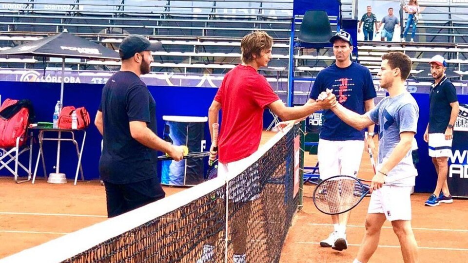 Eli se pudo entrenar con Diego Schwartzman en Córdoba.