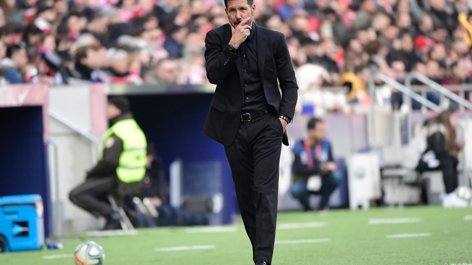 Diego Simeone: "El fútbol debe adaptarse a lo que vive toda la sociedad"