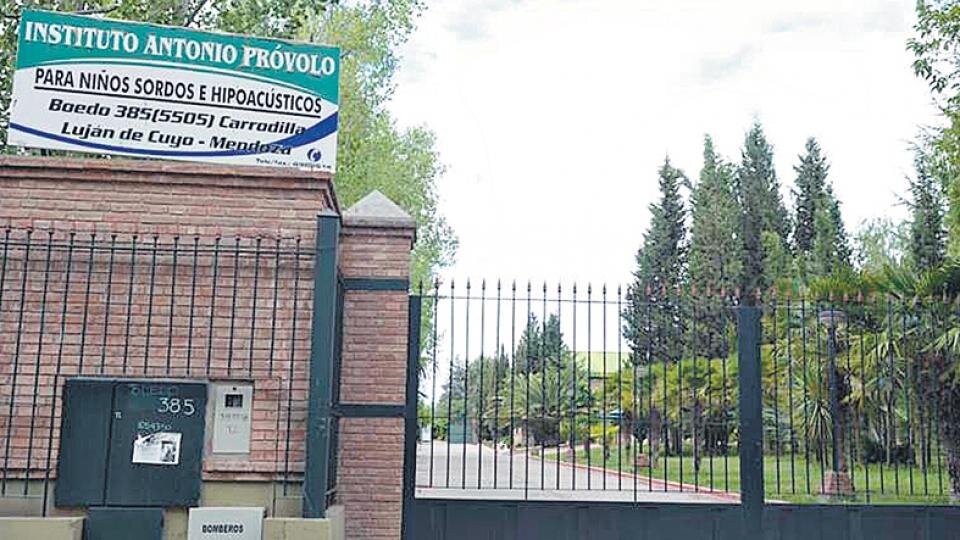 El instituto Próvolo