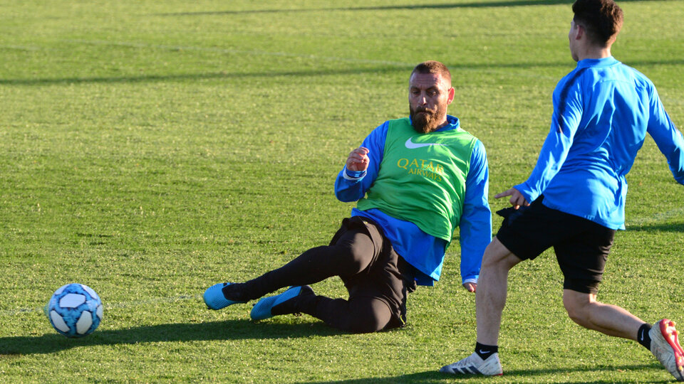 Resultado de imagen para DE ROSSI DEBUTARA FRENTE A ALMAGRO