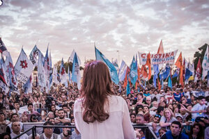 Cristina Kirchner quiere hacer una "defensa pública de sus políticas"  (Fuente: Fuente oficial https://www.facebook.com/CFKArgentina )
