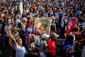 Desfile en La Habana por el Día del Trabajador (Fuente: AFP)