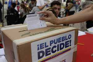 Consulta opositora y ensayo electoral chavista (Fuente: Télam)