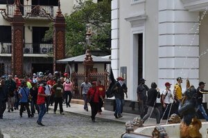 Maduro repudió la agresión a la Asamblea Nacional (Fuente: AFP)