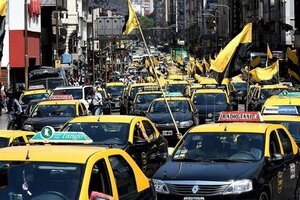 Taxistas contra Uber (Fuente: Télam)