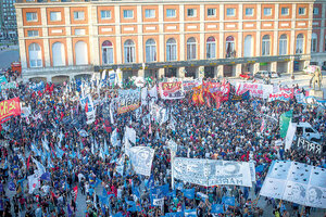 Una inmensa ola de repudio (Fuente: Télam)